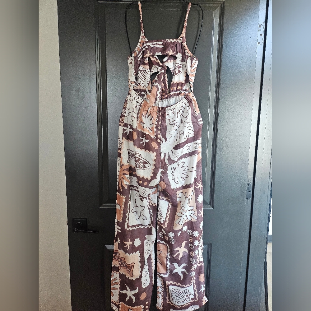 Jumpsuit - Picture 4 of 7